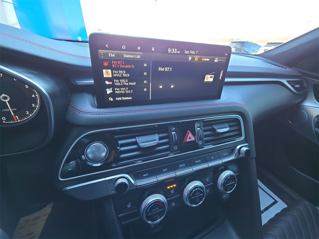 Used 2023 Genesis G70 3.3T w/ Sport Prestige Package image 16