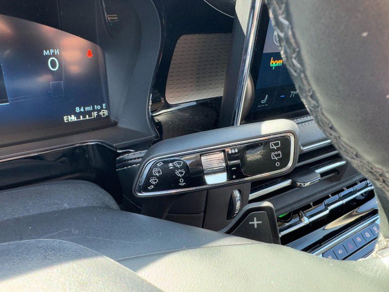 Certified 2023 Lincoln Corsair Reserve image 21