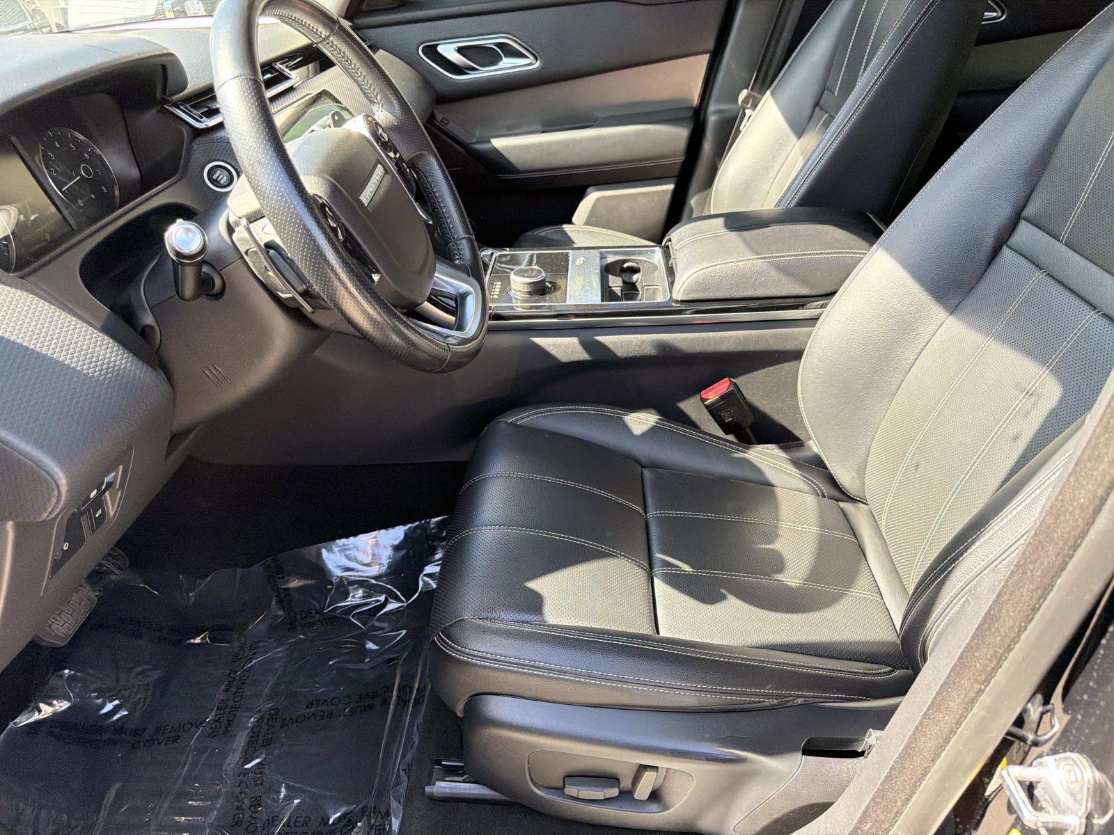 Used 2019 Land Rover Range Rover Velar S image 16