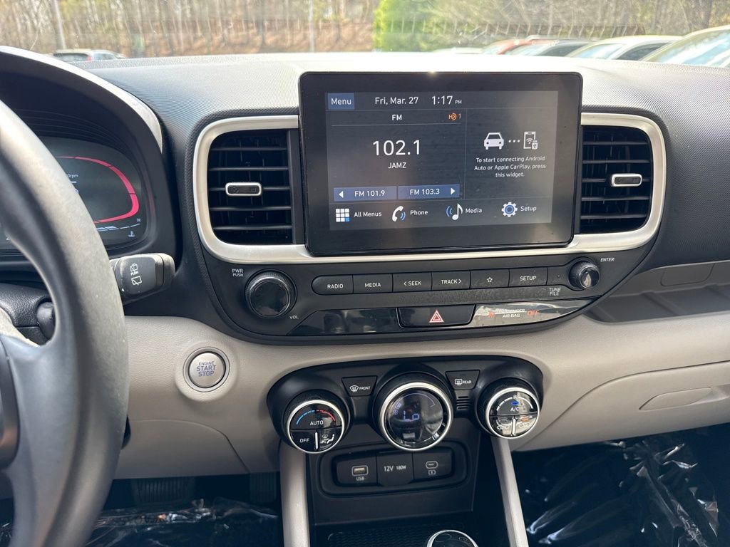 Used 2025 Hyundai Venue SEL image 20