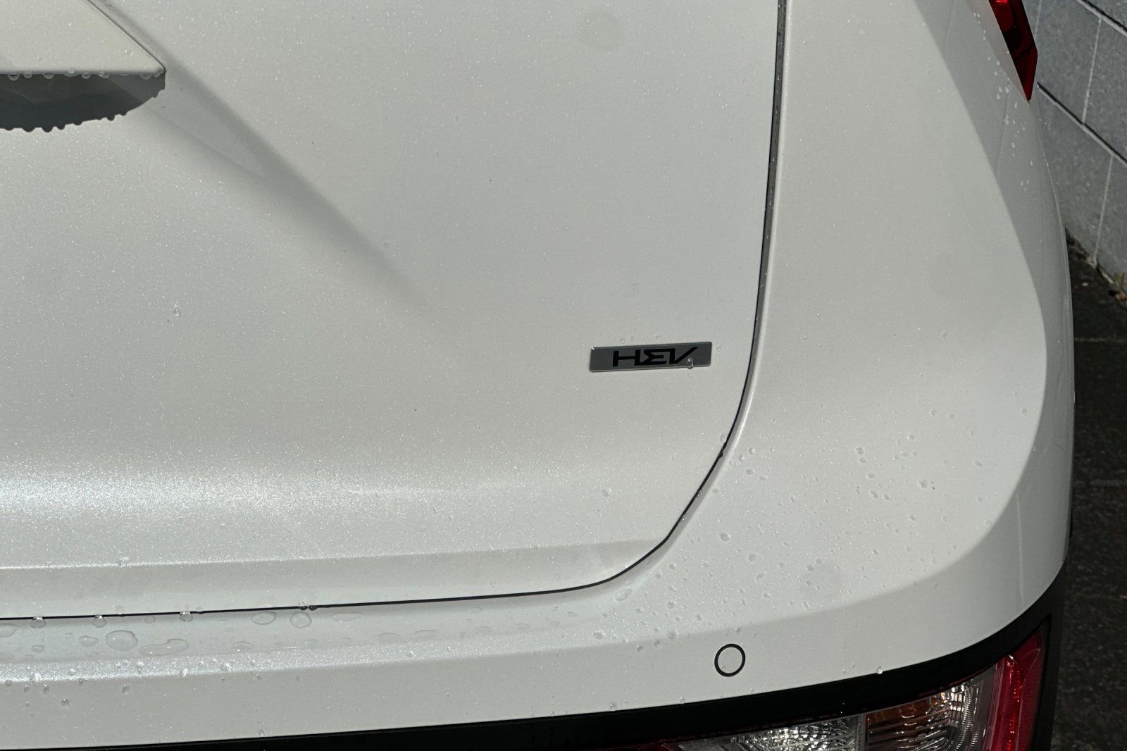 Used 2023 Kia Niro EX image 32