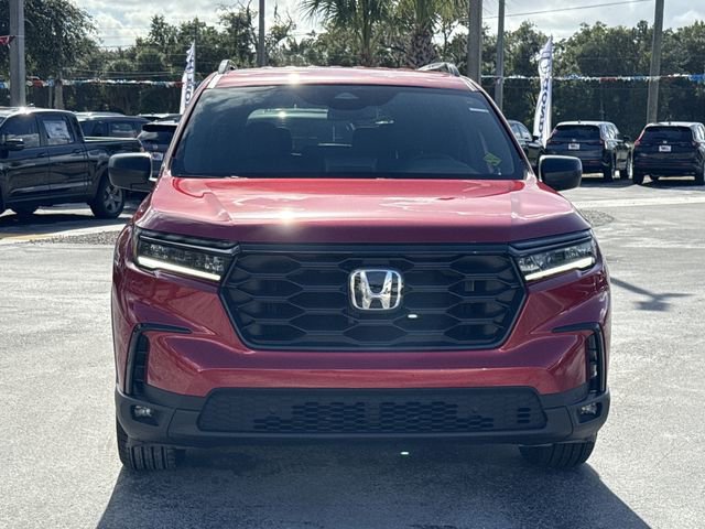 New 2025 Honda Pilot Sport image 3