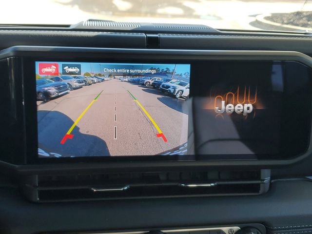 New 2026 Jeep Wrangler Unlimited Sahara AWD/4WD image 28