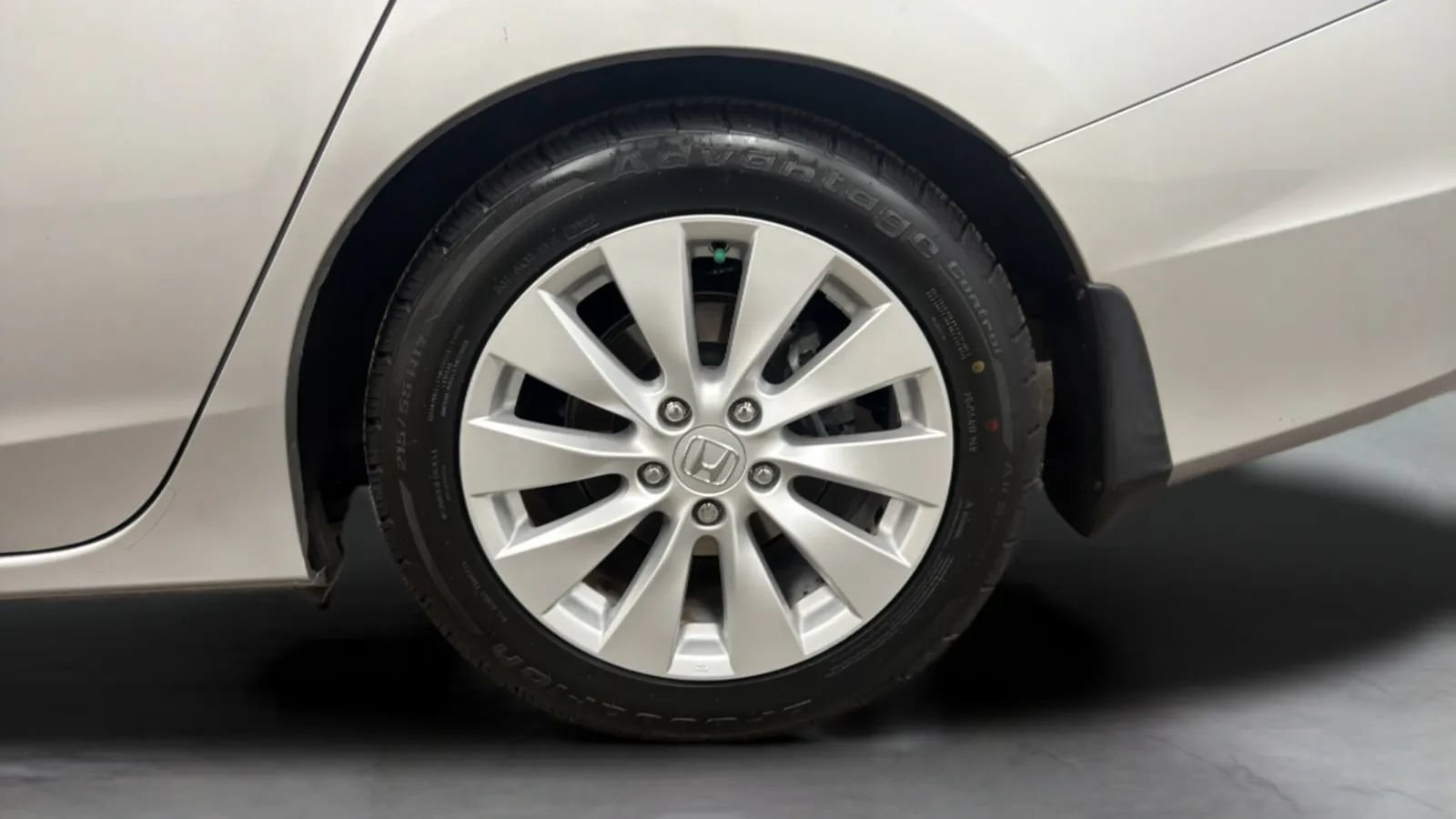 Used 2013 Honda Accord EX image 28