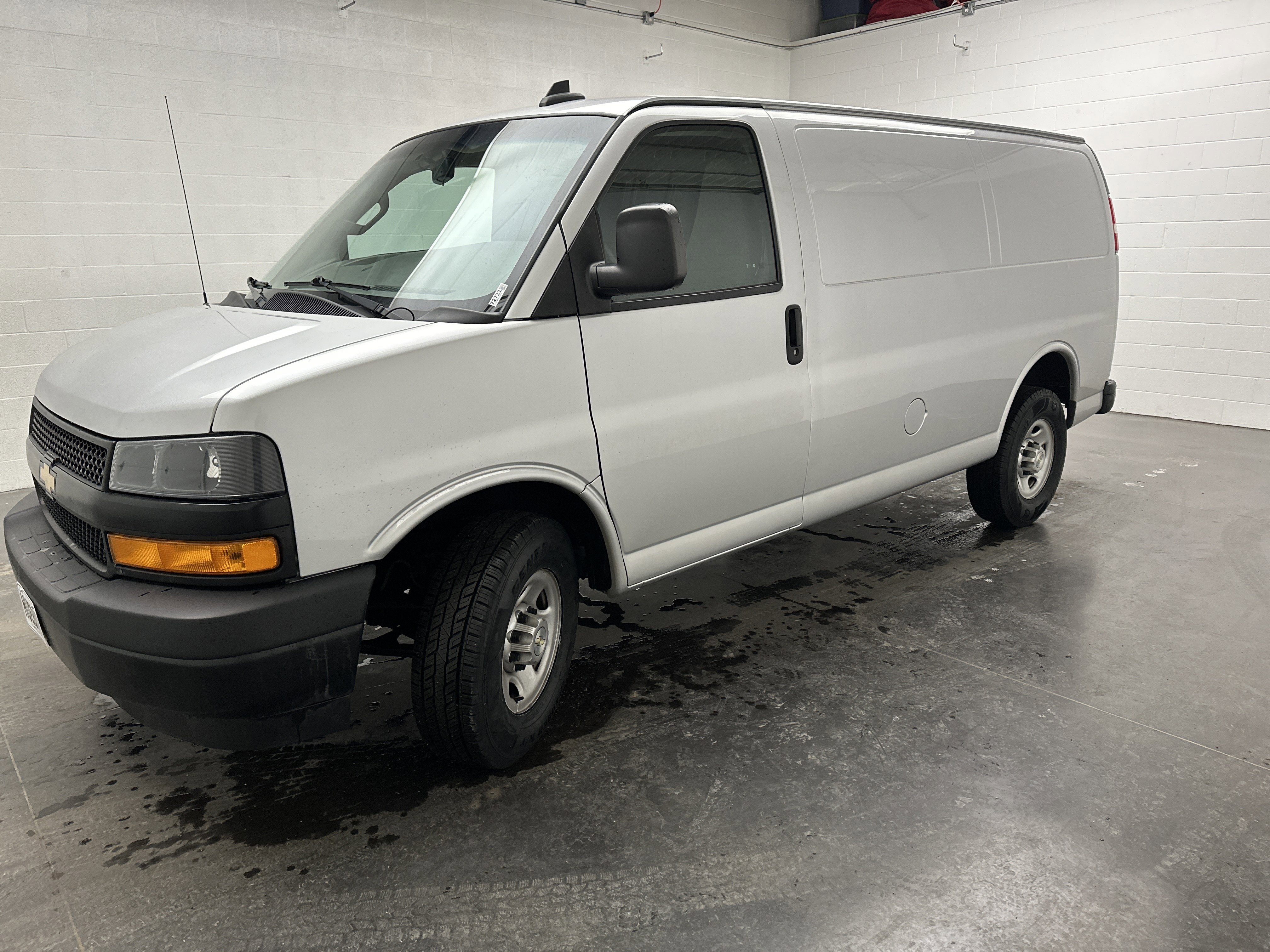 Used 2020 Chevrolet Express 2500 w/ Driver Convenience Package image 4