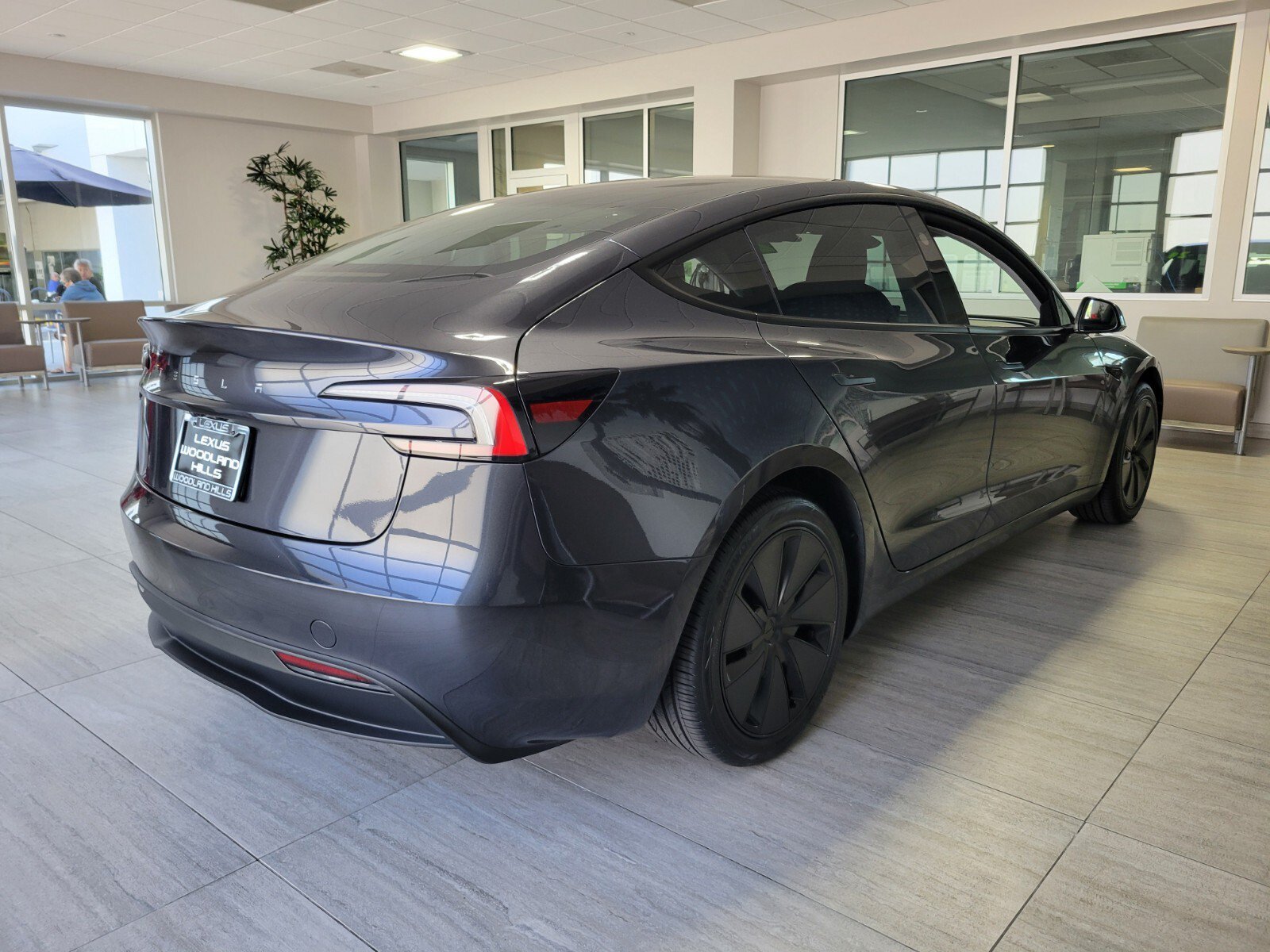 Used 2024 Tesla Model 3 Standard Range RWD image 5