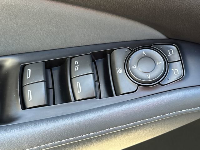 Used 2023 Buick Enclave Essence w/ Experience Buick Package AWD/4WD image 29