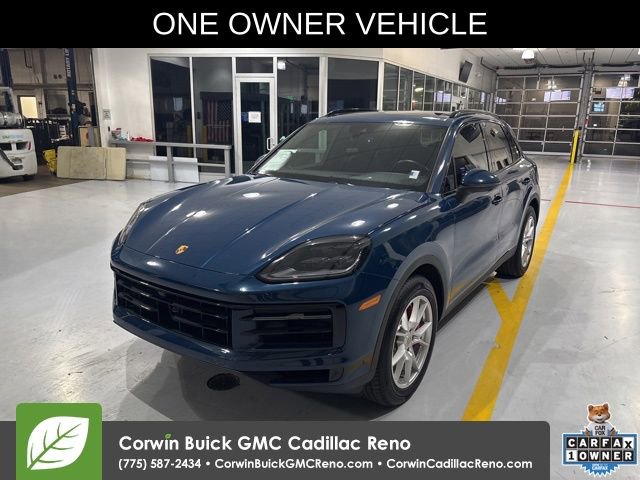 Used 2024 Porsche Cayenne S image 1