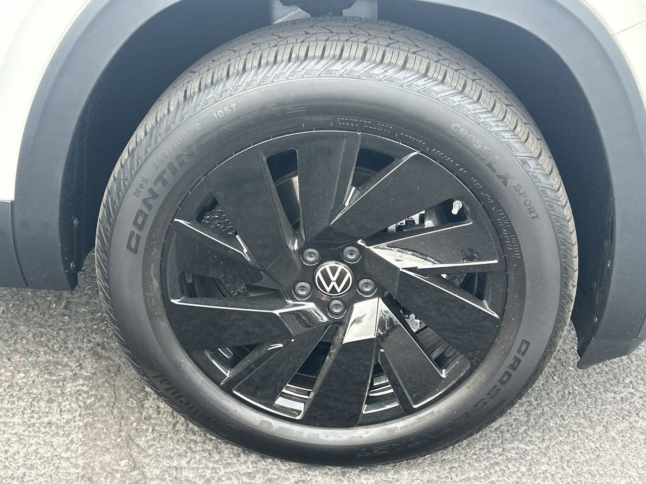 New 2026 Volkswagen Atlas SE FWD image 6