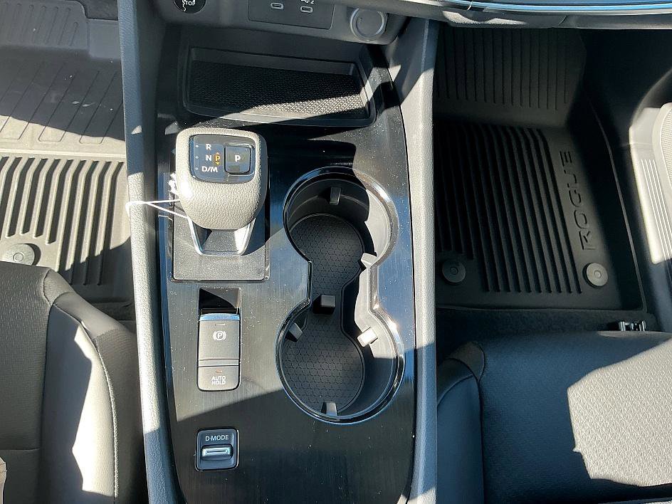 New 2026 Nissan Rogue Dark Armor image 15