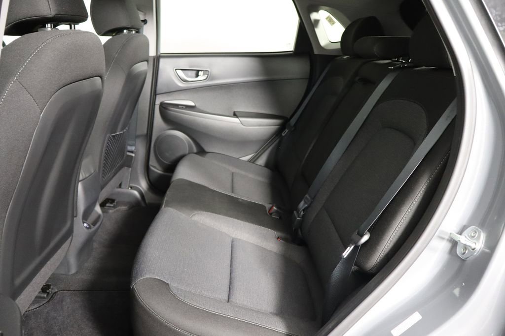 Used 2023 Hyundai Kona SE image 17
