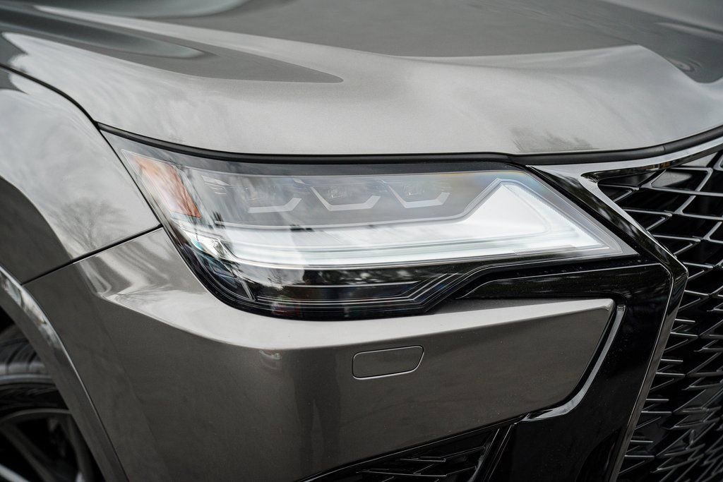 Used 2023 Lexus LX 600 F Sport w/ Accessory Package (Z1) AWD/4WD image 6