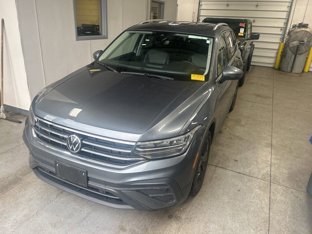 Used 2024 Volkswagen Tiguan SE