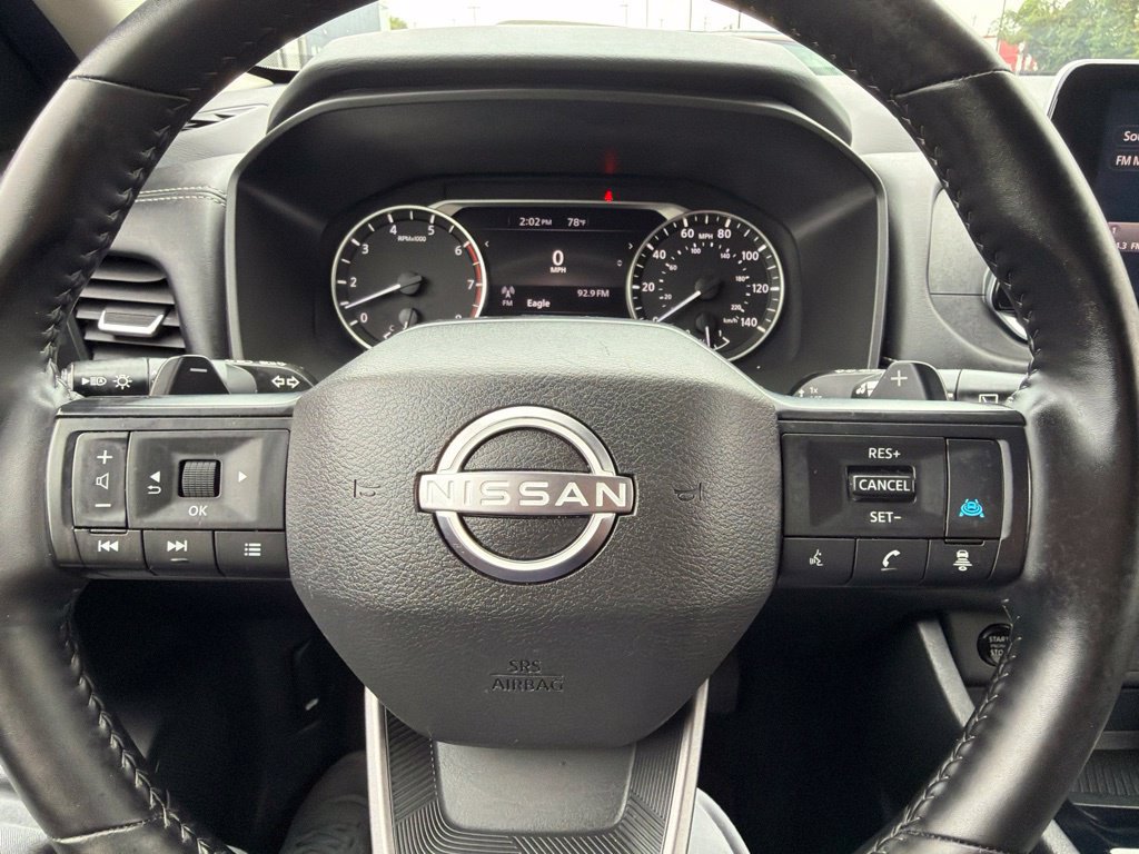Certified 2025 Nissan Rogue SV FWD image 15