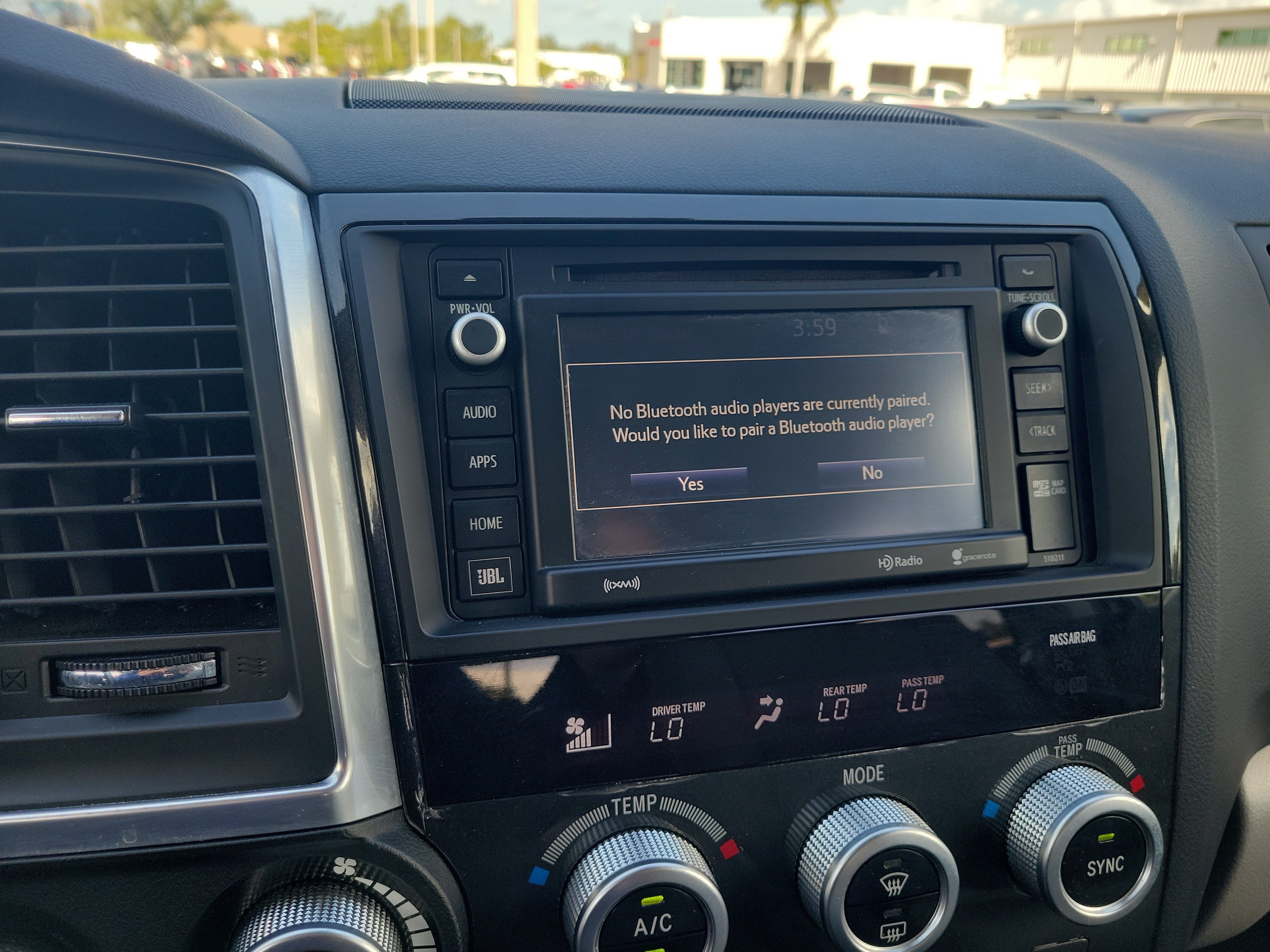 Used 2018 Toyota Sequoia Platinum AWD/4WD image 23