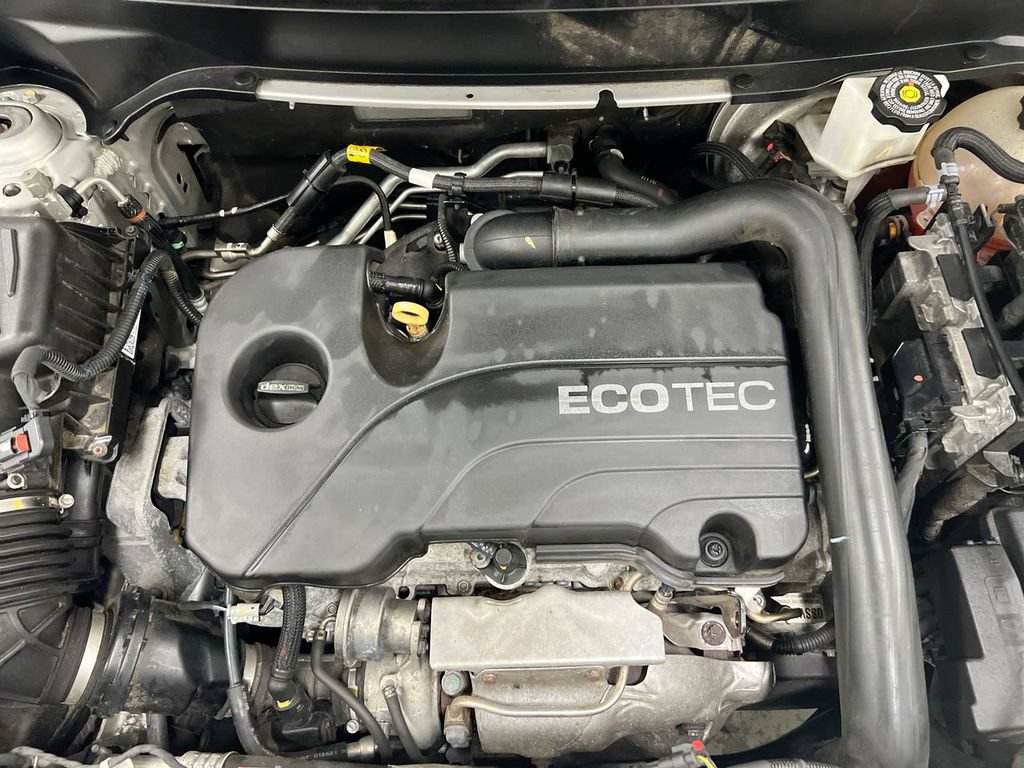 Used 2021 Chevrolet Equinox LT FWD image 24