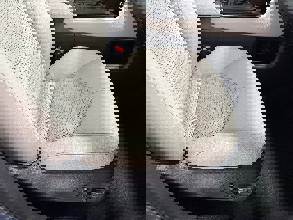 Used 2025 Toyota Grand Highlander AWD image 63