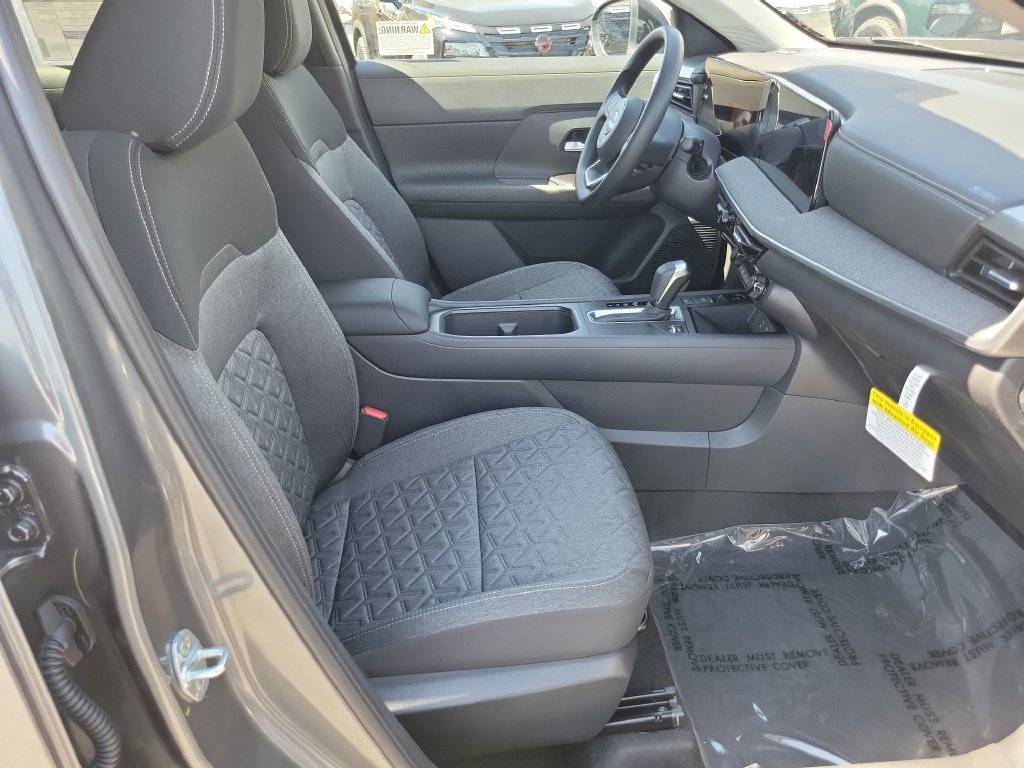 New 2026 Nissan Kicks SV w/ SV Premium Package FWD image 12
