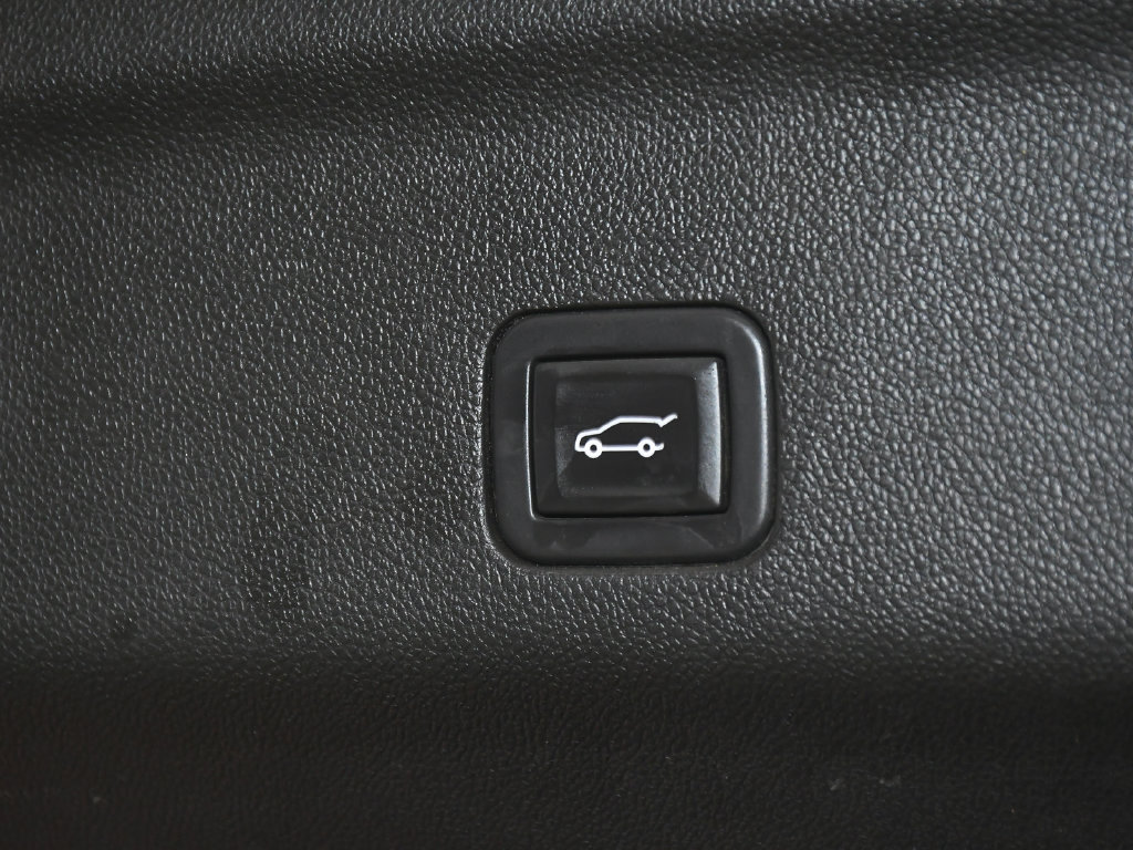 Used 2023 Chevrolet Tahoe Z71 AWD/4WD image 66