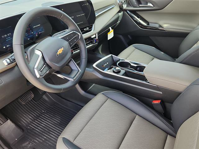New 2026 Chevrolet Equinox LT w/ Convenience Package II AWD/4WD image 7