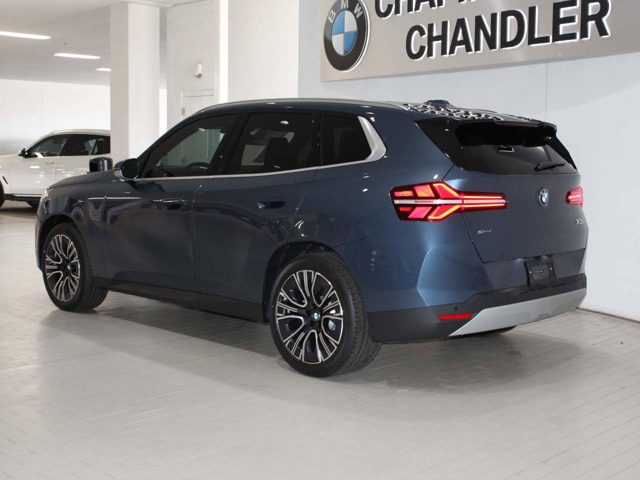 Certified 2025 BMW X3 xDrive30i AWD/4WD image 5