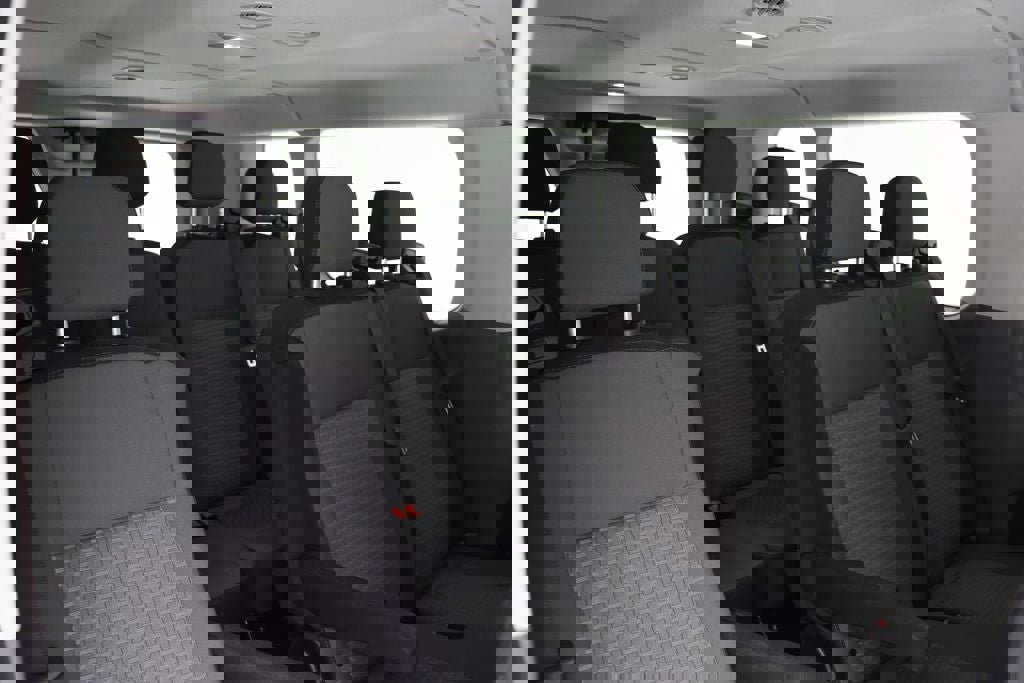 Used 2023 Ford Transit 350 XLT image 12