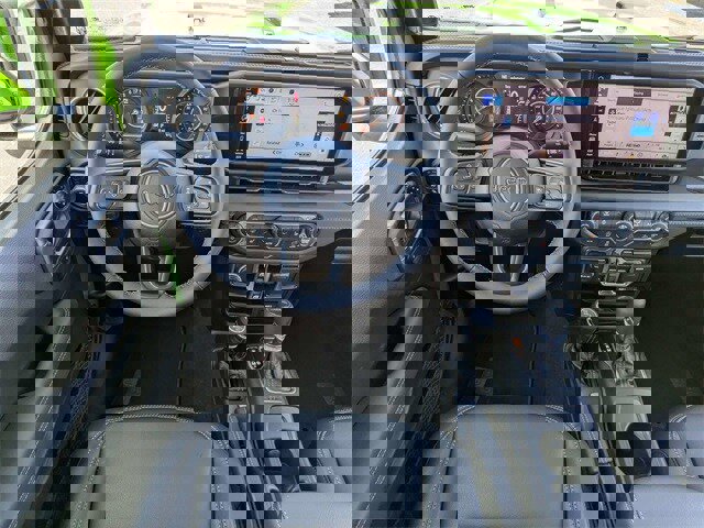 New 2025 Jeep Gladiator Sport image 16