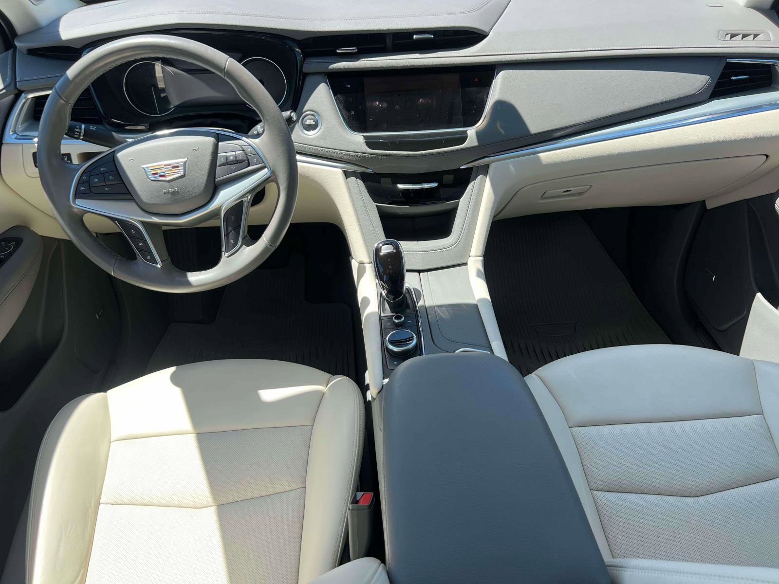 Certified 2023 Cadillac XT5 Premium Luxury AWD/4WD image 12