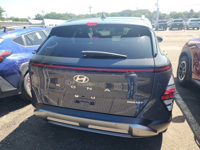 Used 2024 Hyundai Kona Limited AWD/4WD image 5