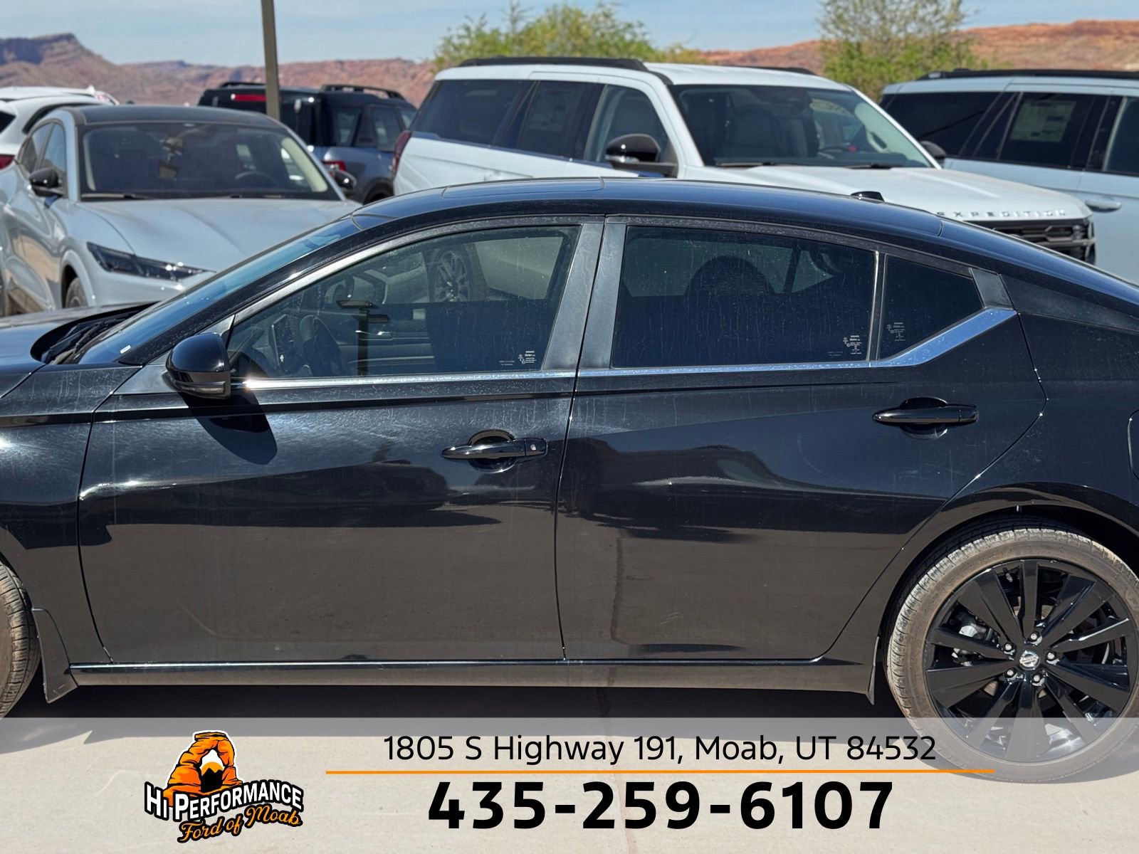 Used 2022 Nissan Altima 2.5 SR w/ Midnight Edition Package image 11