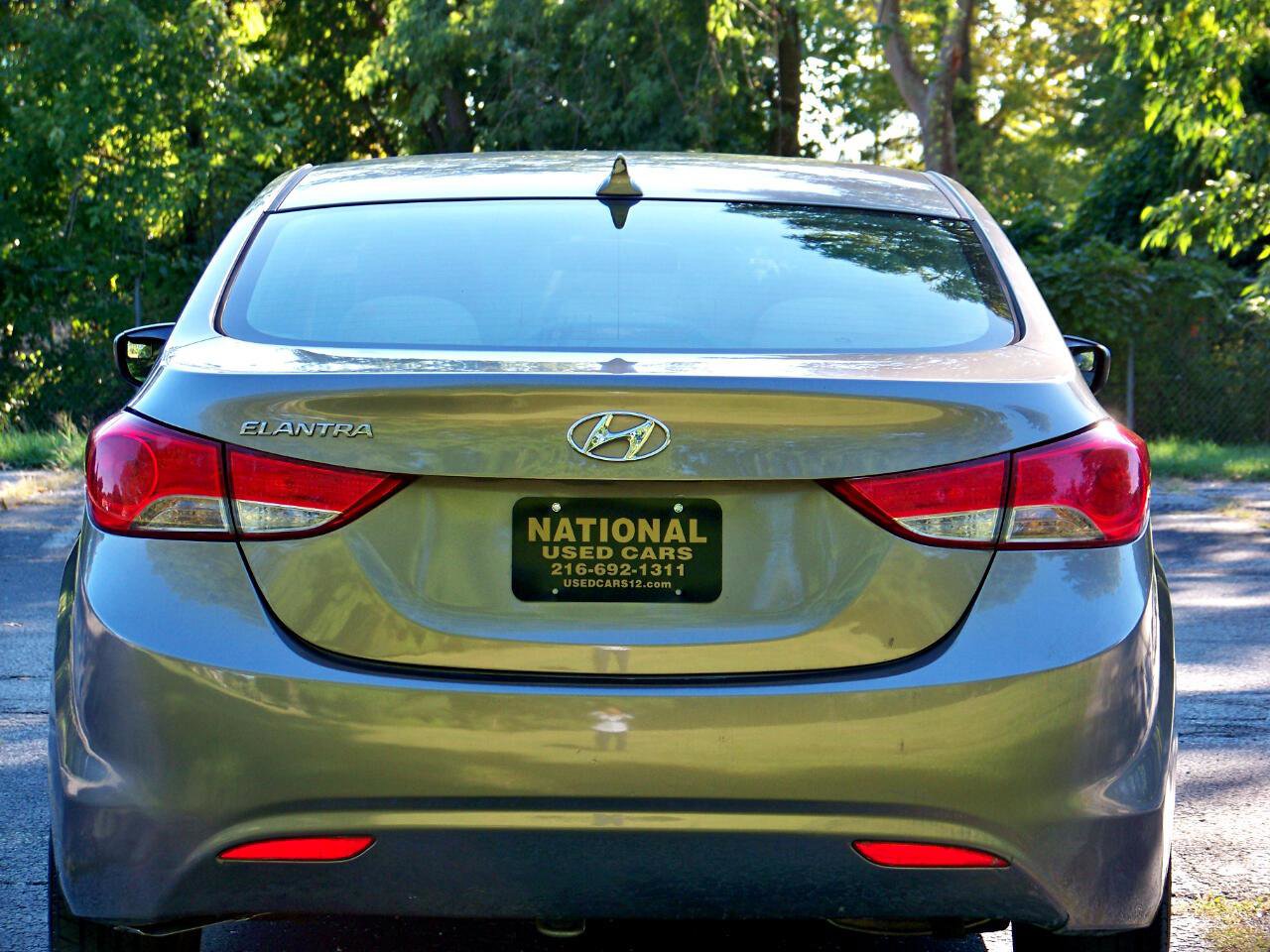 Used 2013 Hyundai Elantra GLS image 9