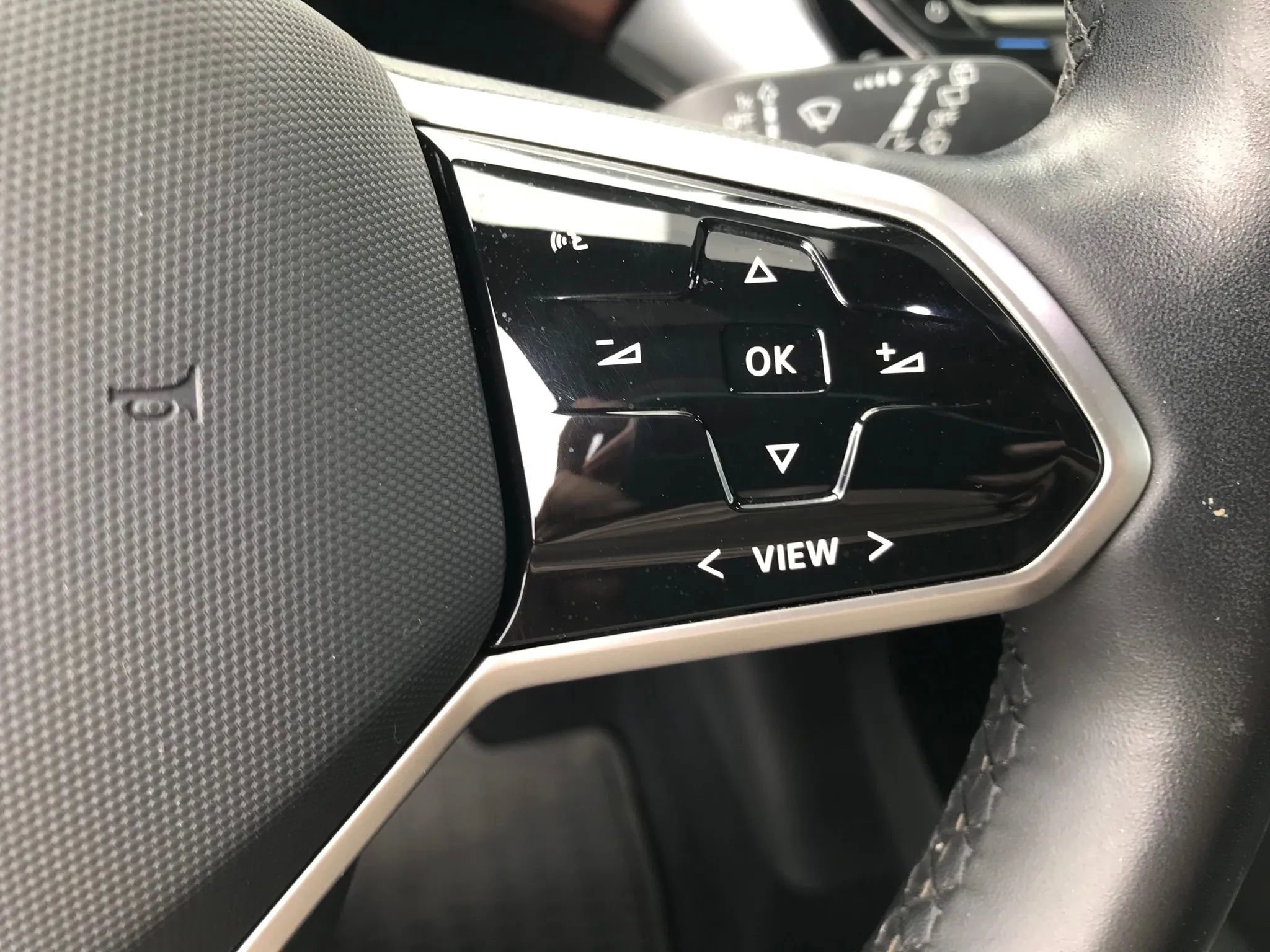 Used 2022 Volkswagen ID.4 Pro S w/ Gradient Package image 69