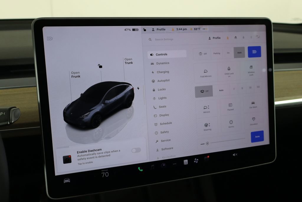 Used 2023 Tesla Model Y 2WD image 29