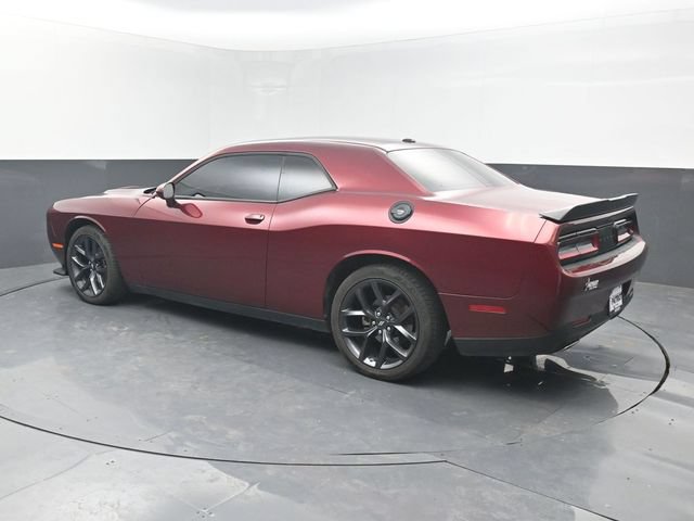 Used 2022 Dodge Challenger SXT RWD image 3