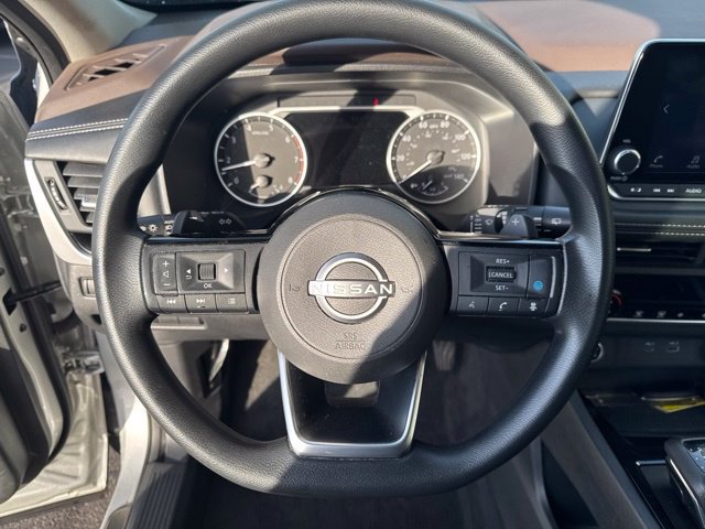 Used 2023 Nissan Rogue SV AWD/4WD image 10