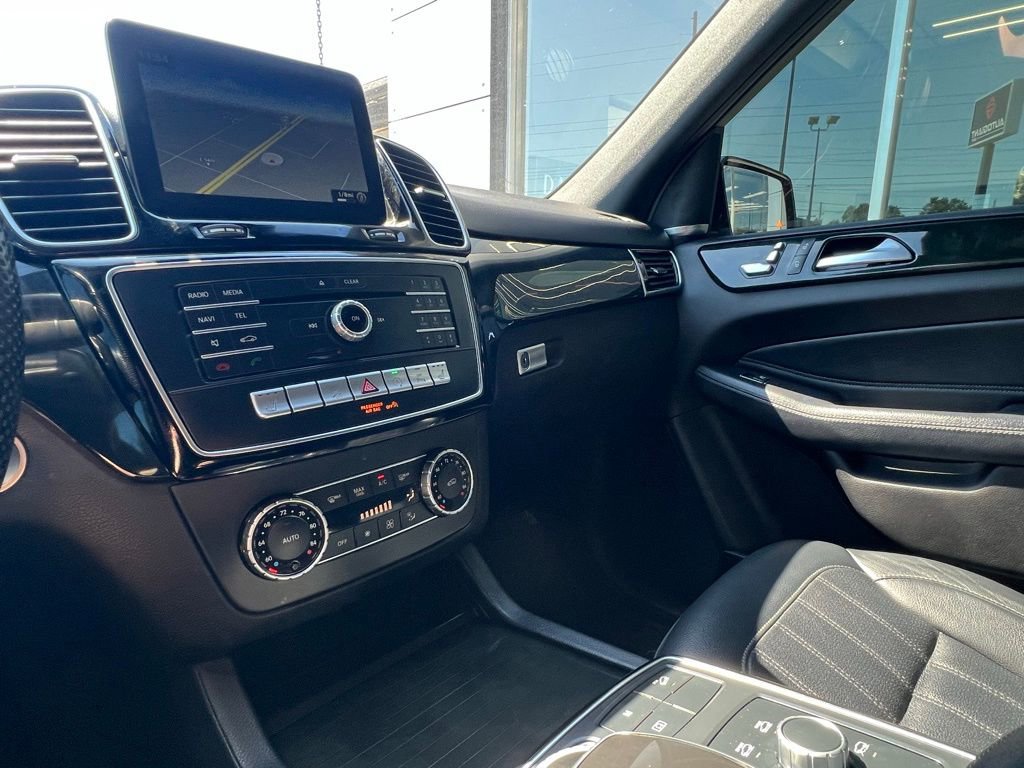 Used 2019 Mercedes-Benz GLE 400 4MATIC image 42
