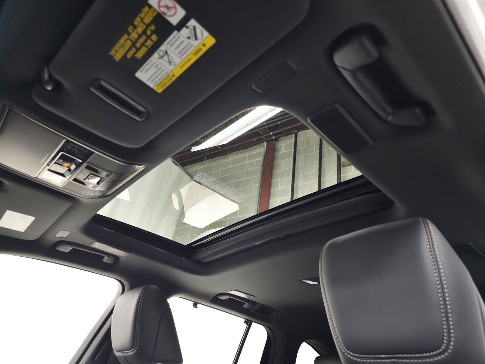 Certified 2025 Lexus LX 600 4WD w/ Interior Upgrade Package image 18