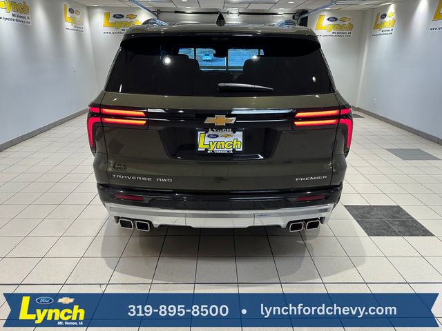 Used 2024 Chevrolet Traverse RS image 29