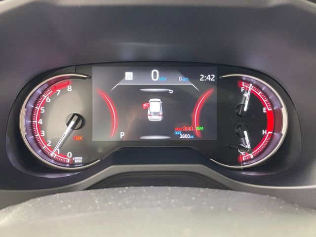 Used 2025 Toyota RAV4 XLE w/ Convenience Package image 5