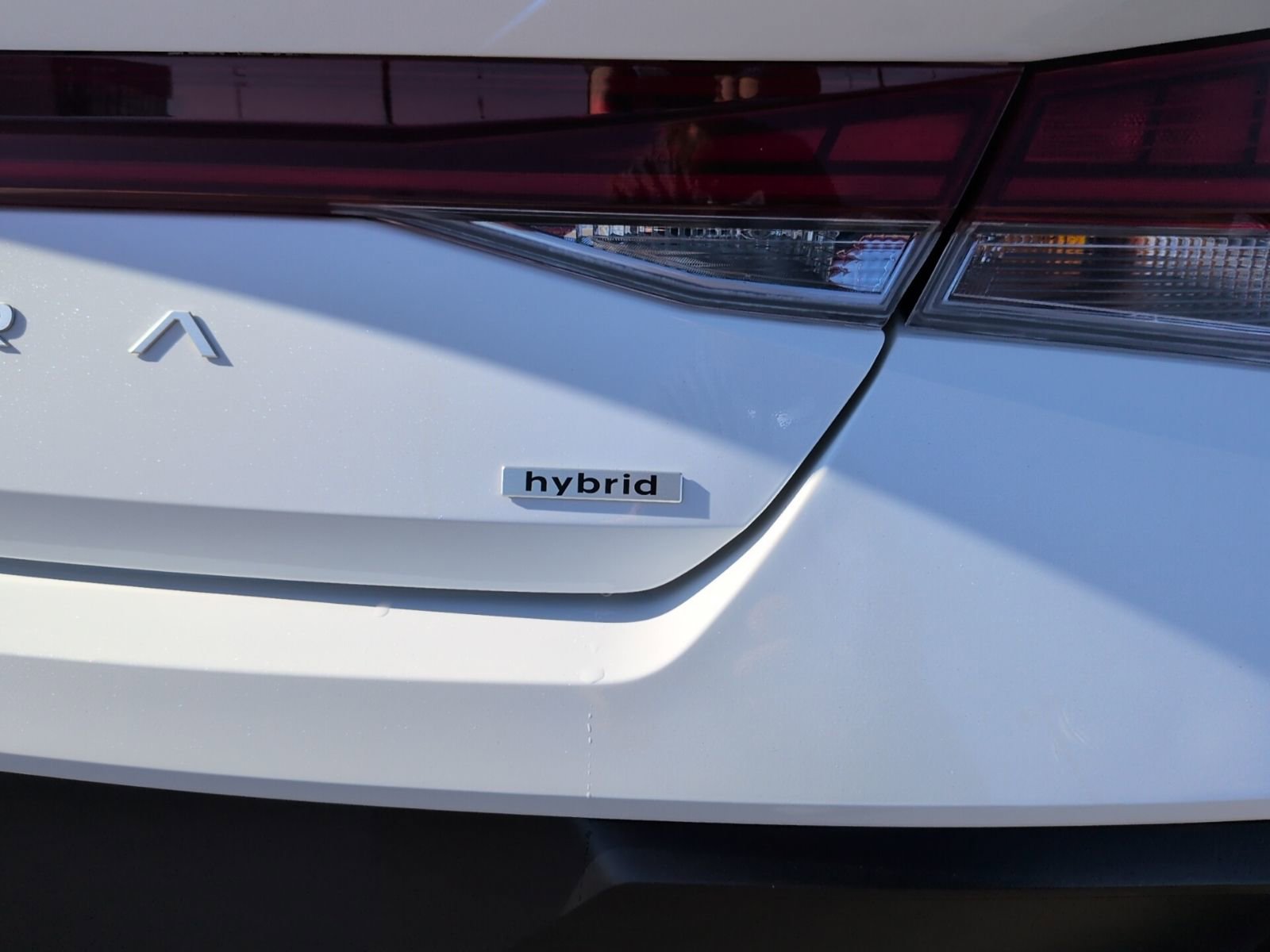 Used 2025 Hyundai Elantra Limited image 7