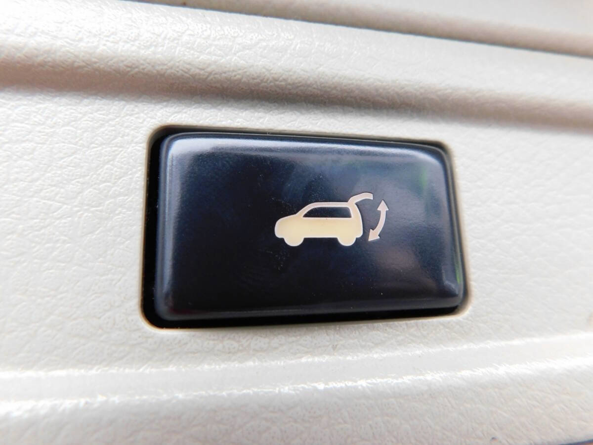 Used 2010 Nissan Murano LE w/ Navigation Pkg image 7