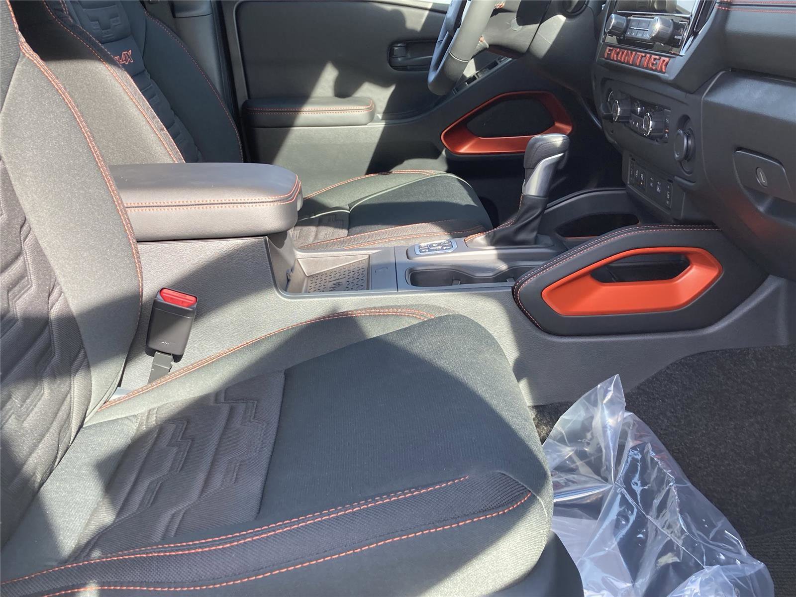 New 2026 Nissan Frontier PRO-4X w/ Pro-4x Convenience Package image 33