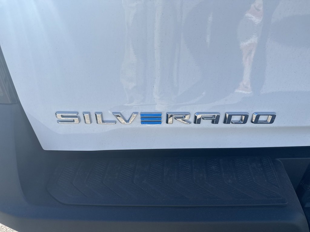 Used 2026 Chevrolet Silverado EV LT image 11