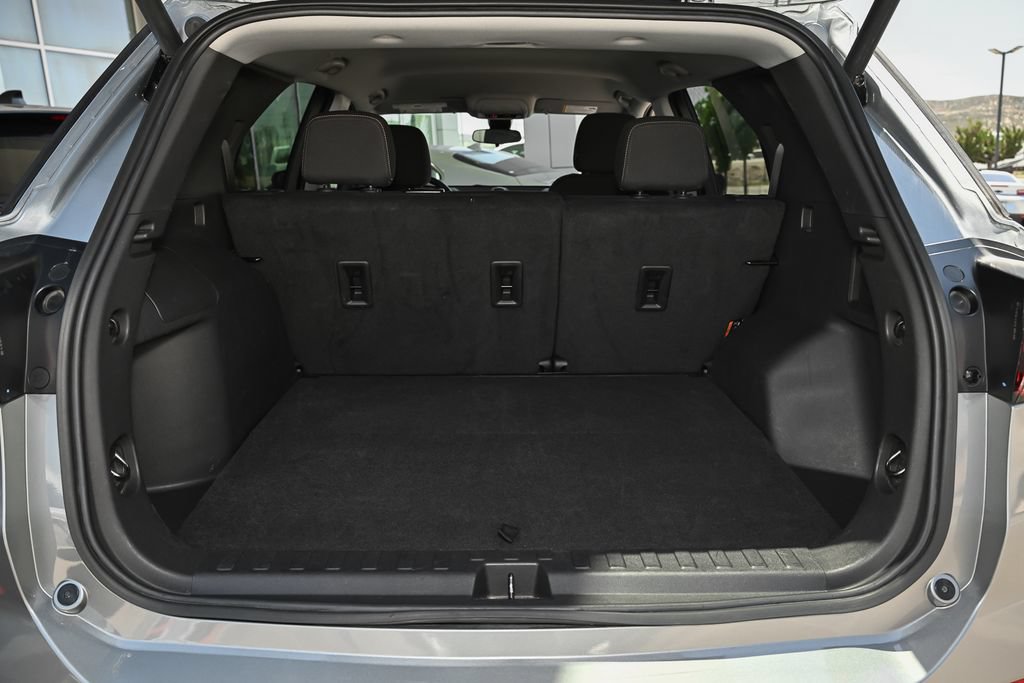 Used 2024 Chevrolet Equinox LT FWD image 39