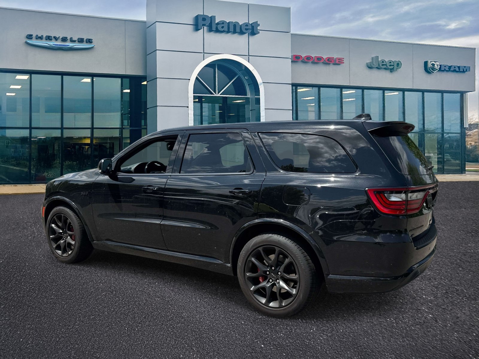 Used 2024 Dodge Durango SRT w/ Black Package AWD/4WD image 3