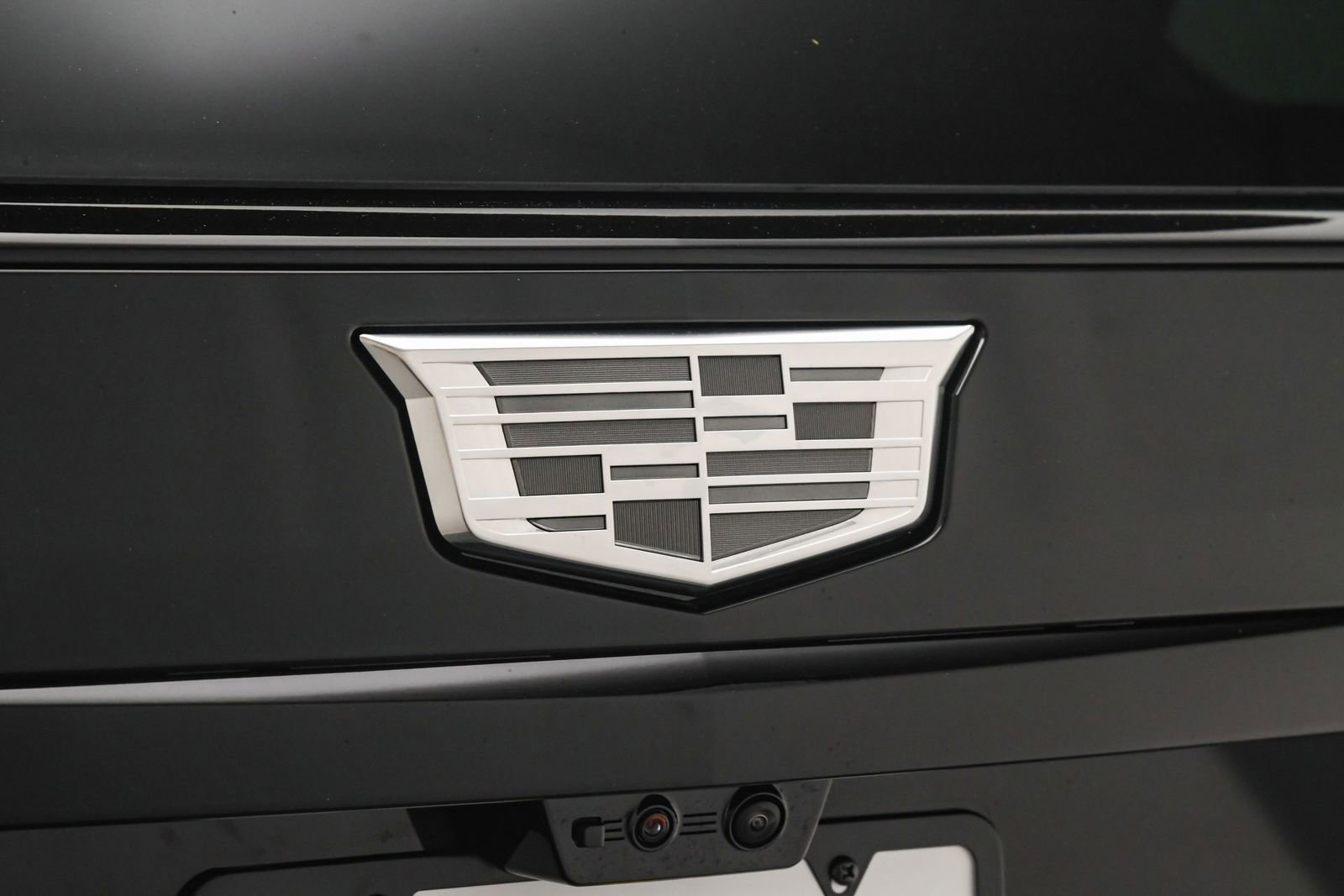 Used 2025 Cadillac Escalade V w/ LPO, ONYX Package image 25