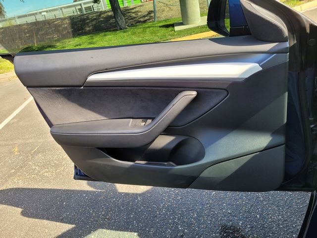Used 2022 Tesla Model 3 Performance AWD/4WD image 25