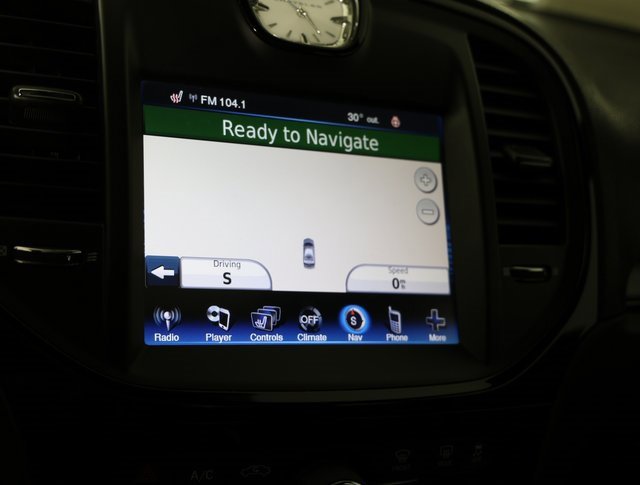 Used 2012 Chrysler 300 S w/ Luxury Group image 8