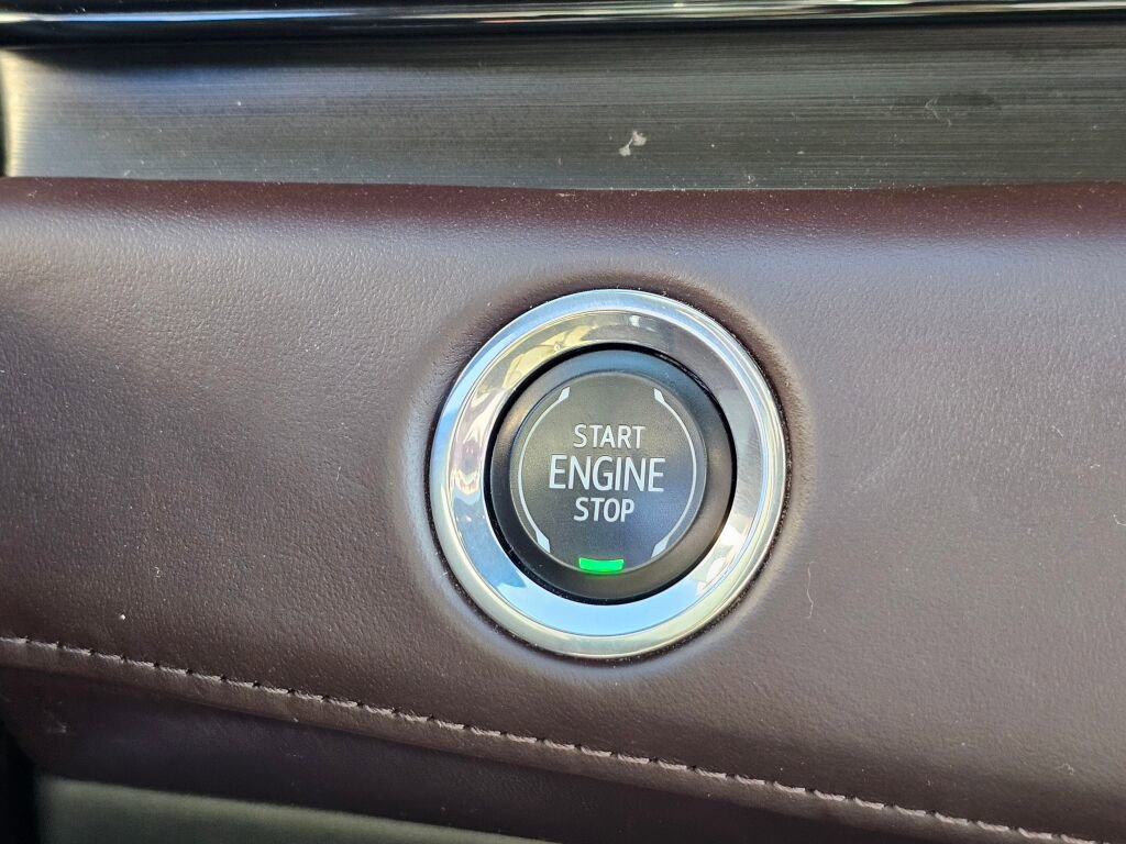 Certified 2023 Cadillac Escalade ESV Sport Platinum image 43