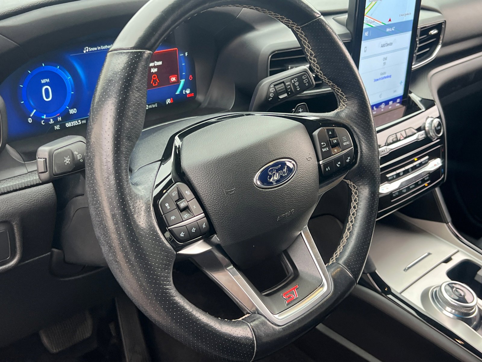 Used 2022 Ford Explorer ST w/ Equipment Group 401A image 9